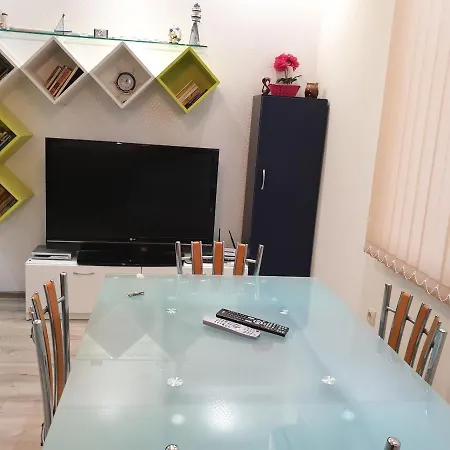 Rimski Termi דירה